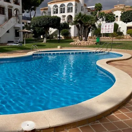 700 Metros De La Playa 公寓