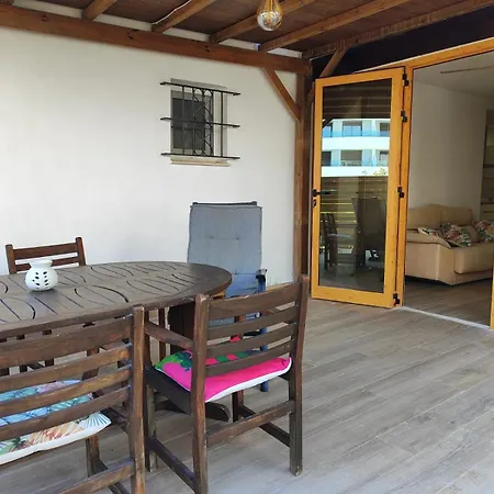 700 Metros De La Playa 公寓