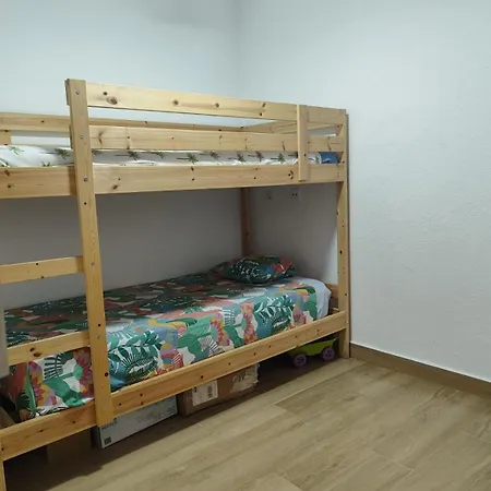 700 Metros De La Playa *